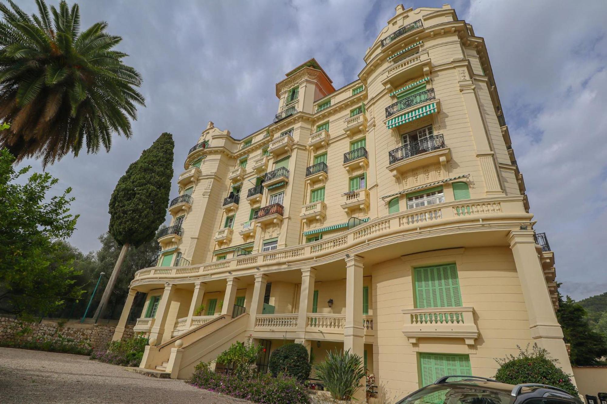 "Le Garavan Palace" Idyllique, Proche Gare Et Plage ม็องตง ภายนอก รูปภาพ