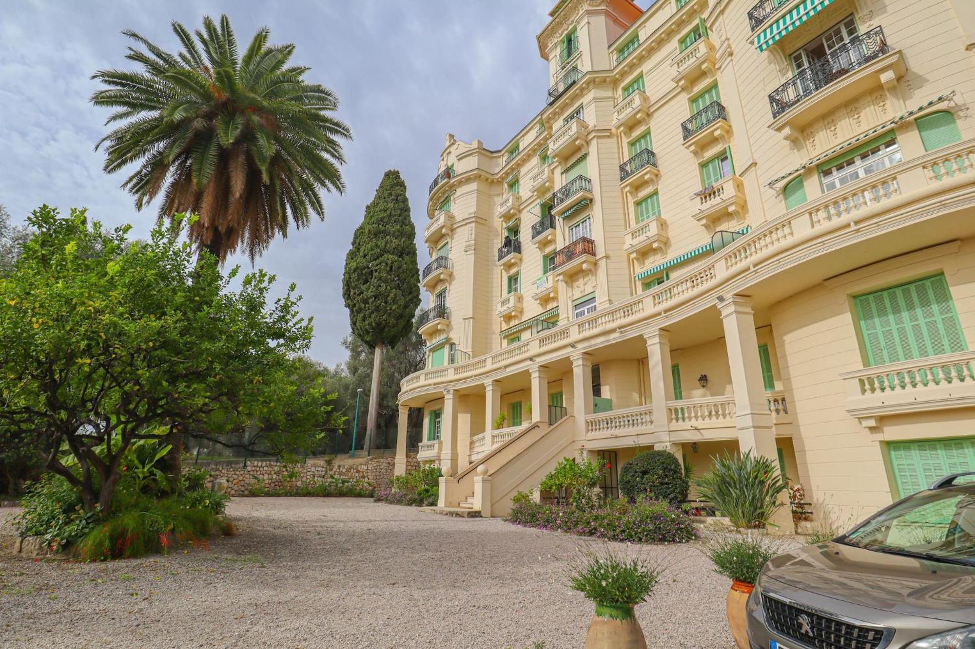 "Le Garavan Palace" Idyllique, Proche Gare Et Plage ม็องตง ภายนอก รูปภาพ